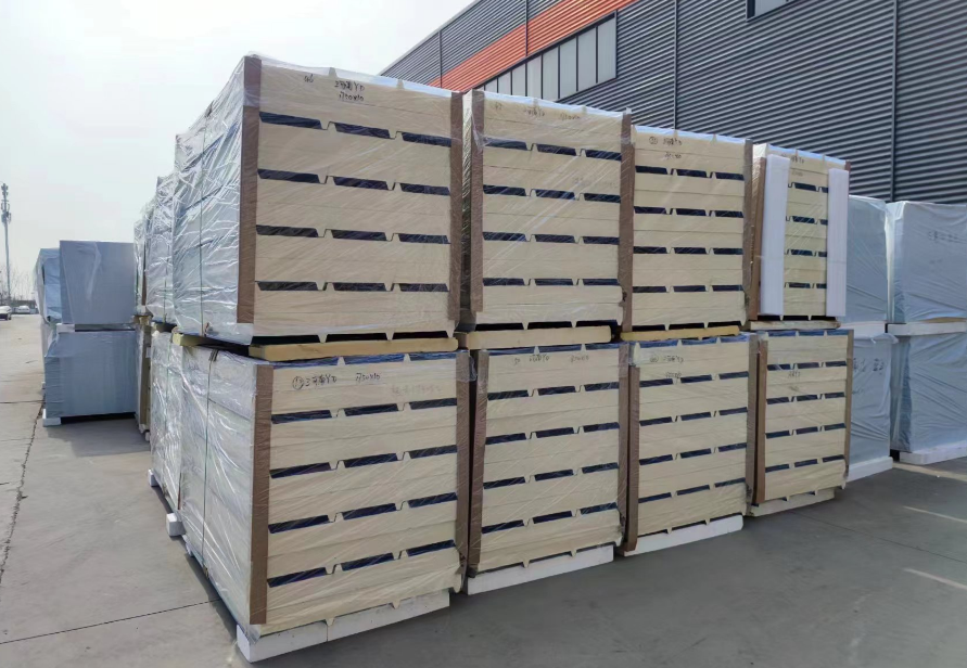 聚氨酯夾芯板的規格(圖1) 聚氨酯夾芯板的規格(圖1)